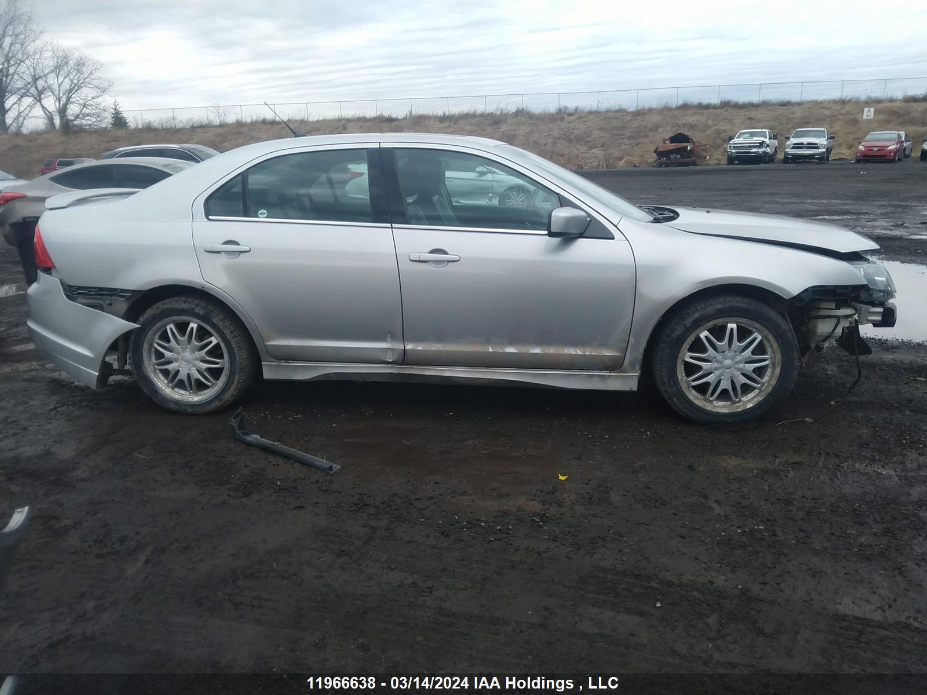 Photo 12 VIN: 3FAHP0DC5AR107507 - FORD FUSION 