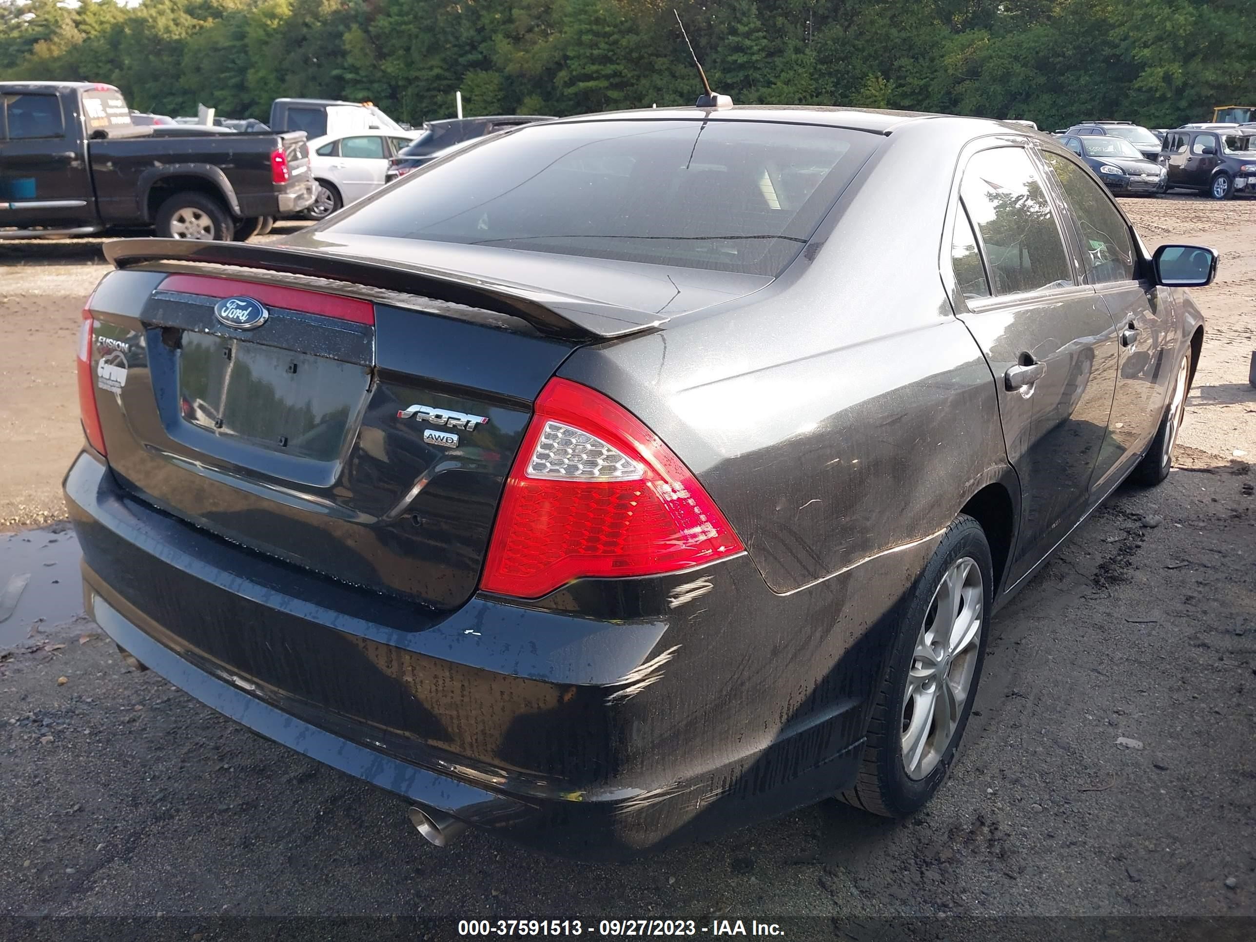 Photo 3 VIN: 3FAHP0DC8AR256171 - FORD FUSION 