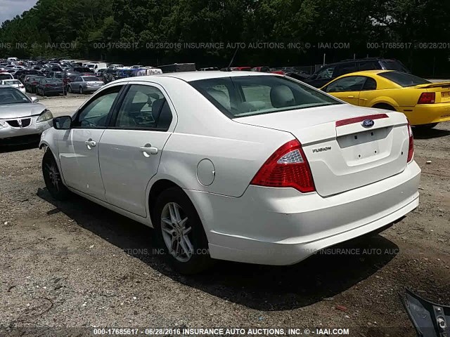 Photo 2 VIN: 3FAHP0GA0BR337497 - FORD FUSION 