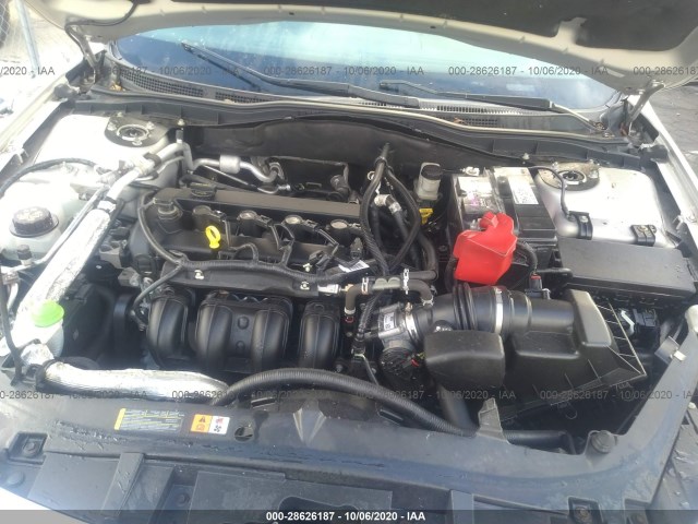 Photo 9 VIN: 3FAHP0GA1AR318178 - FORD FUSION 