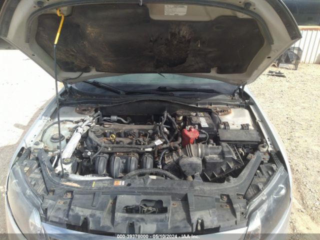 Photo 9 VIN: 3FAHP0GA2AR307643 - FORD FUSION 