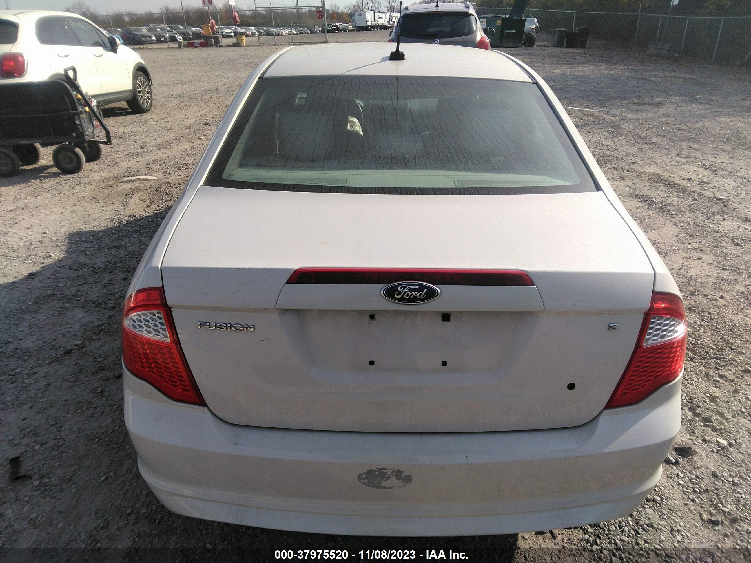 Photo 16 VIN: 3FAHP0GA3BR219279 - FORD FUSION 