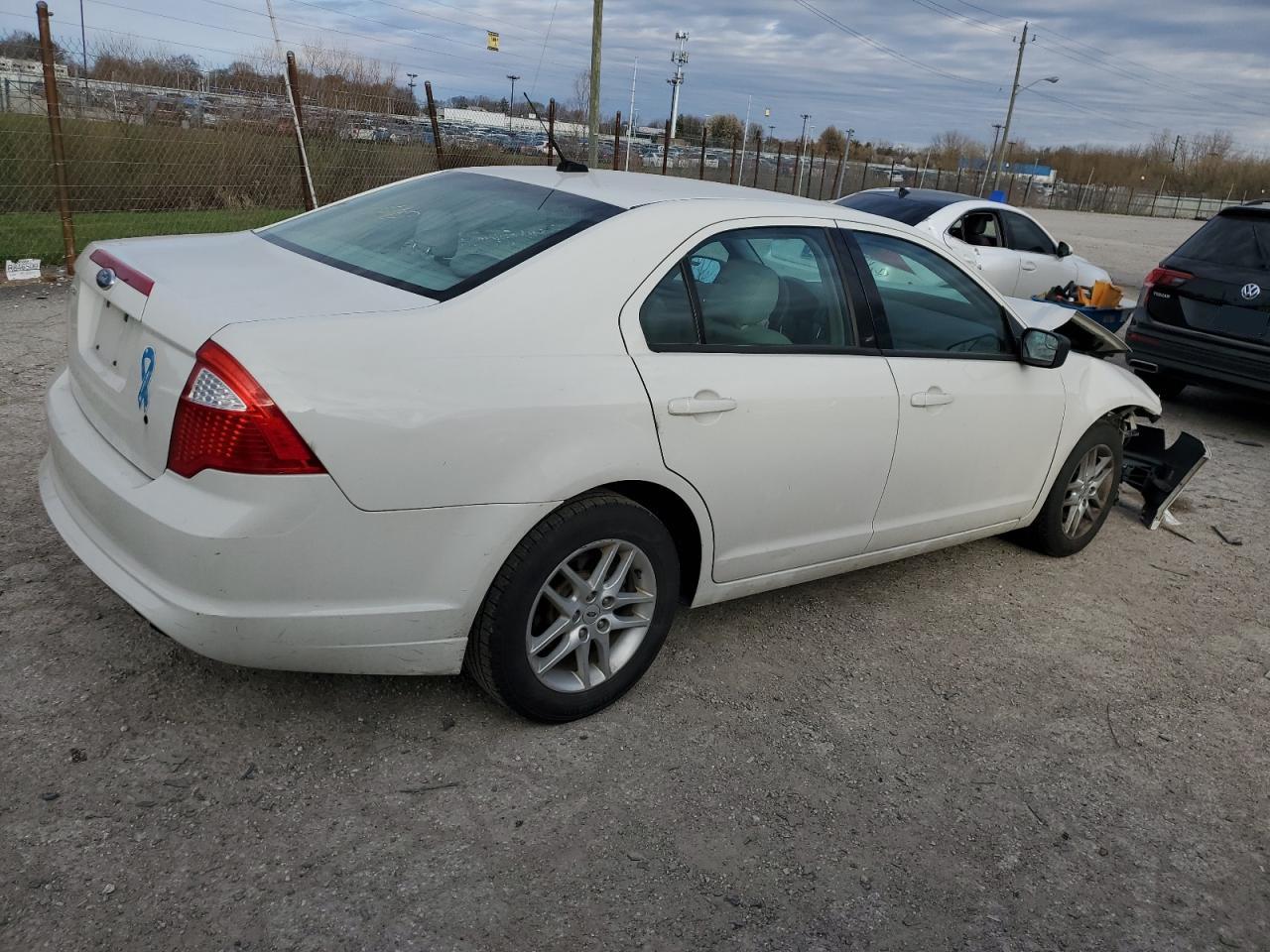 Photo 2 VIN: 3FAHP0GA4CR433098 - FORD FUSION 