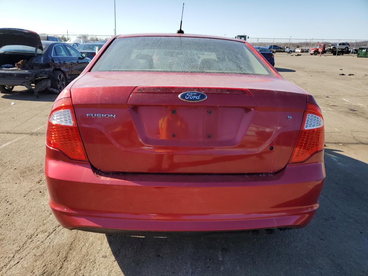 Photo 5 VIN: 3FAHP0GA5AR317308 - FORD FUSION 