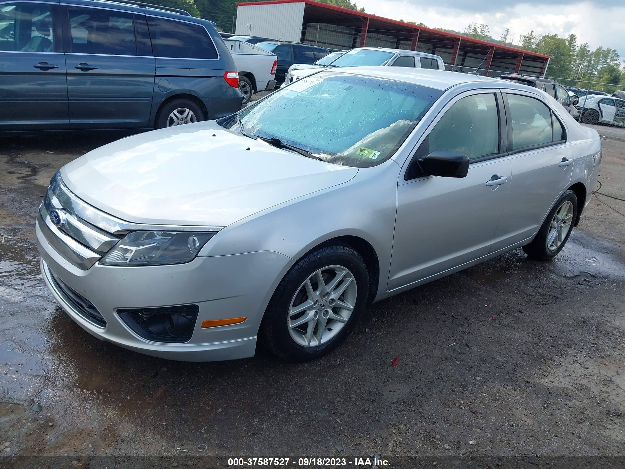 Photo 1 VIN: 3FAHP0GA5CR105124 - FORD FUSION 