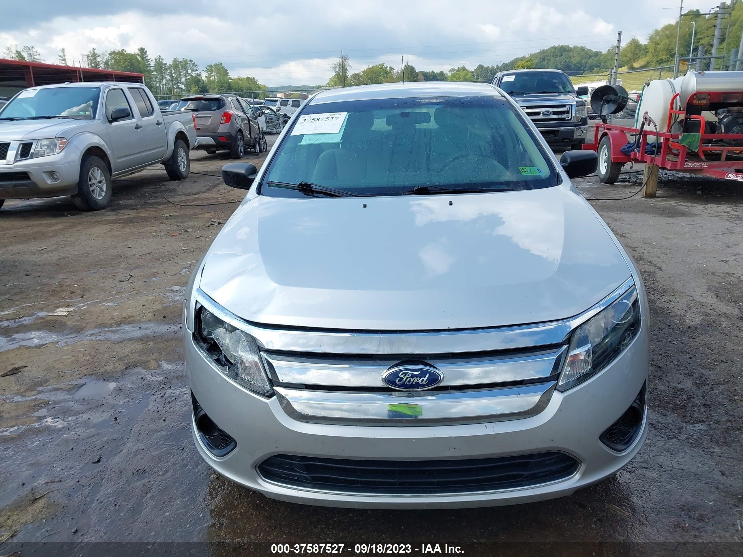 Photo 12 VIN: 3FAHP0GA5CR105124 - FORD FUSION 