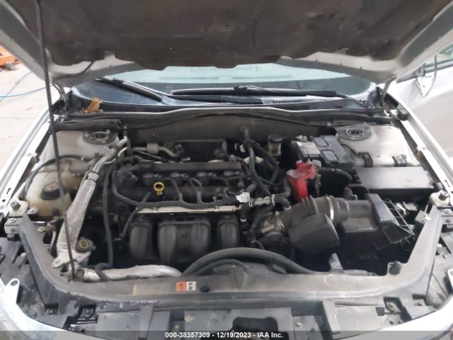 Photo 9 VIN: 3FAHP0GA6AR145015 - FORD FUSION 