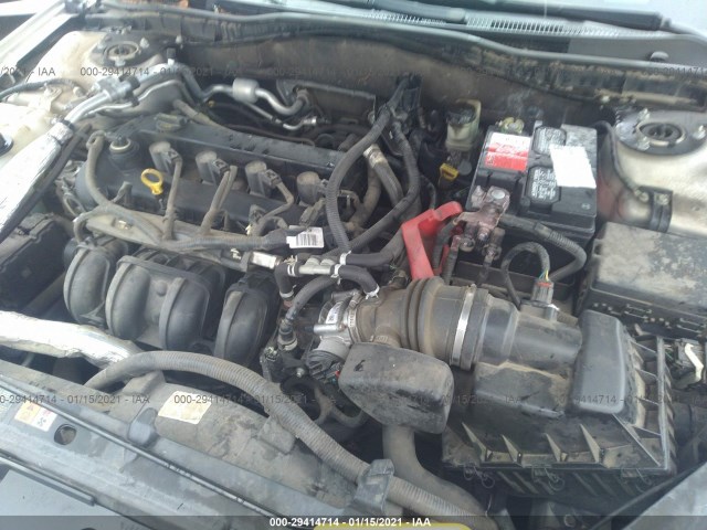 Photo 9 VIN: 3FAHP0GA8AR199450 - FORD FUSION 