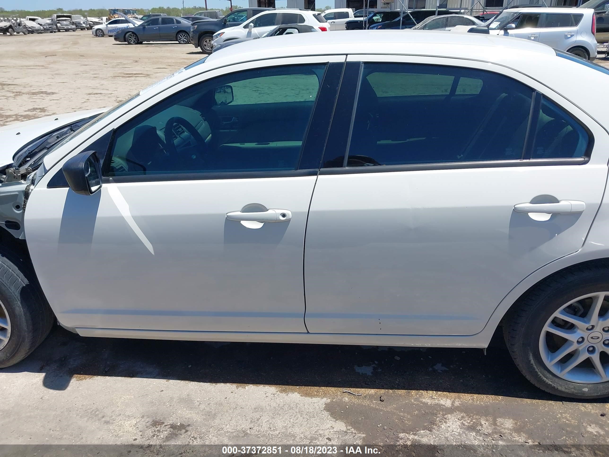 Photo 14 VIN: 3FAHP0GA9CR326936 - FORD FUSION 