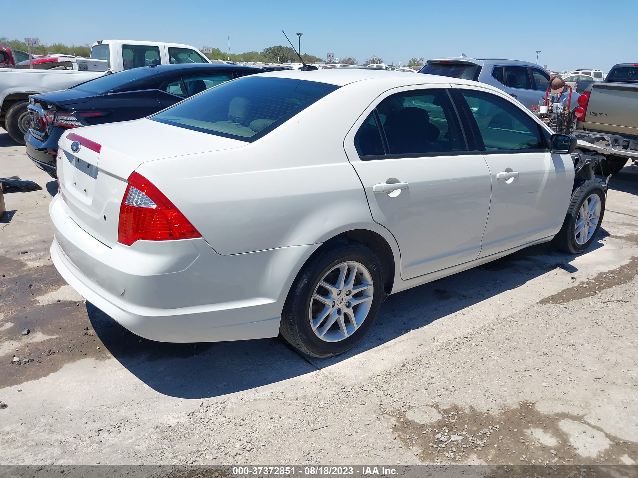 Photo 3 VIN: 3FAHP0GA9CR326936 - FORD FUSION 