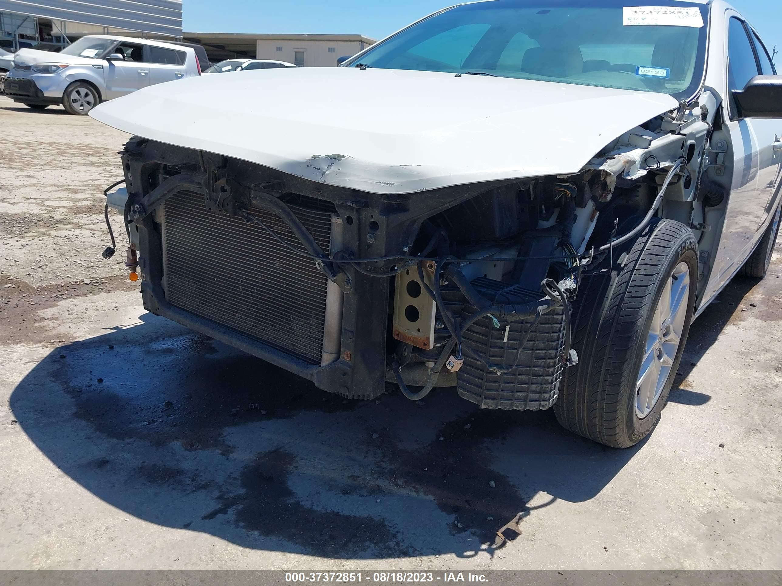 Photo 5 VIN: 3FAHP0GA9CR326936 - FORD FUSION 