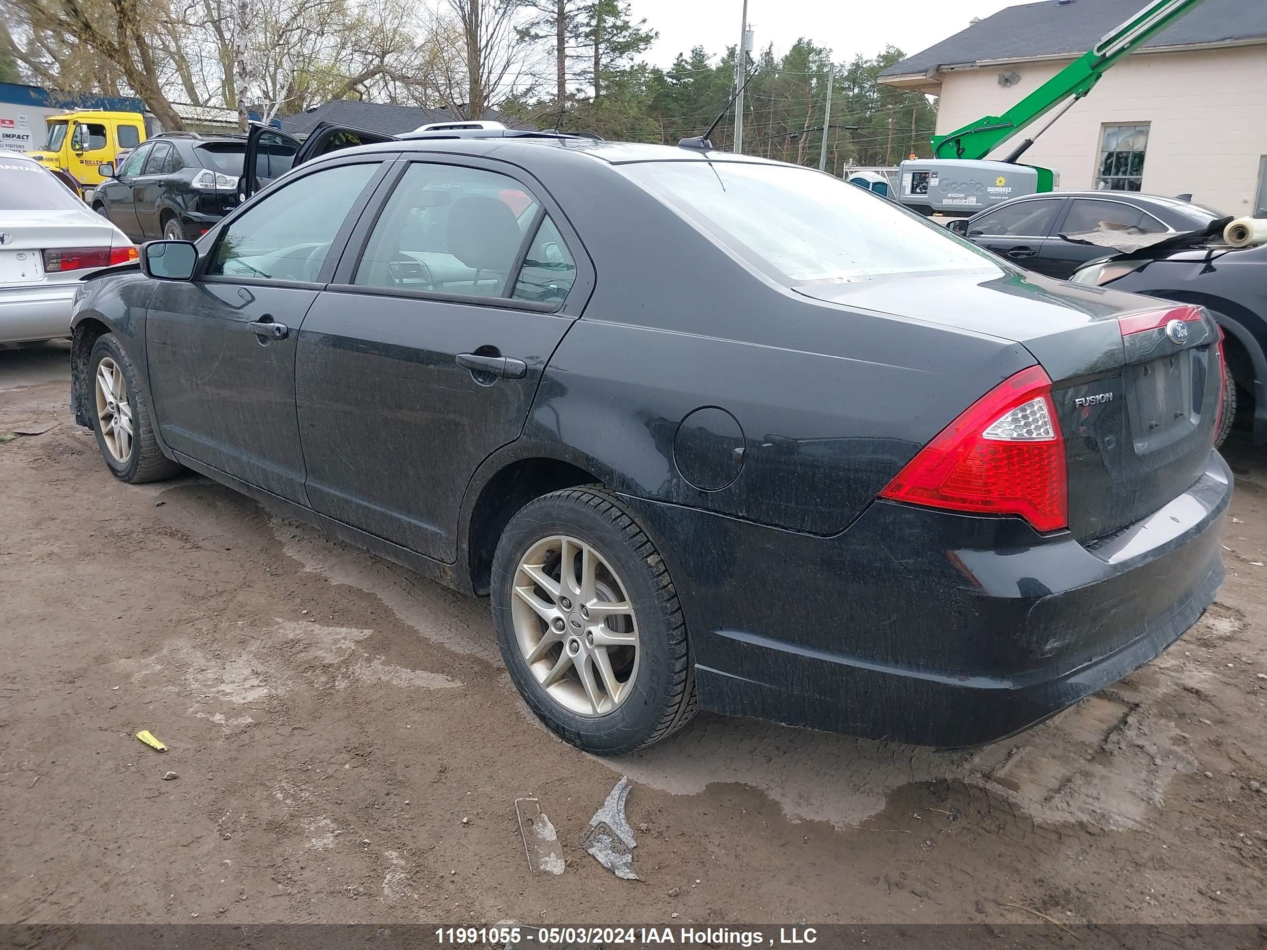 Photo 2 VIN: 3FAHP0GAXBR124511 - FORD FUSION 