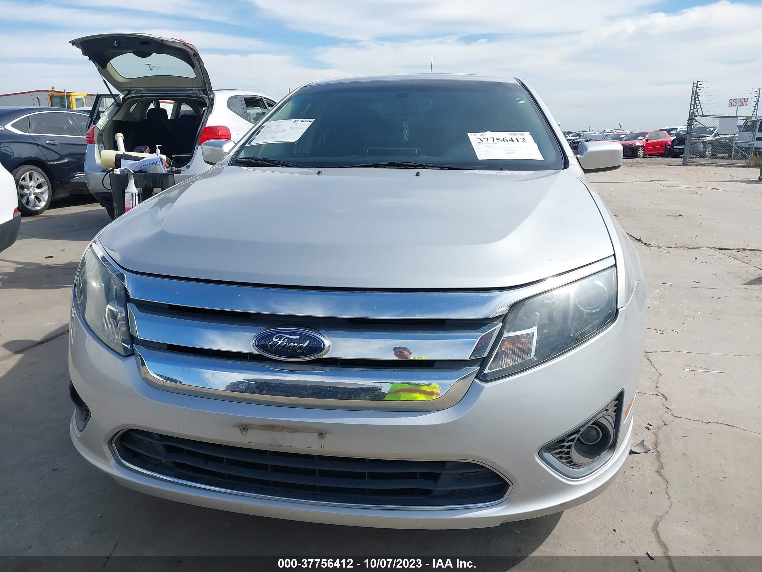 Photo 12 VIN: 3FAHP0HA0AR247053 - FORD FUSION 