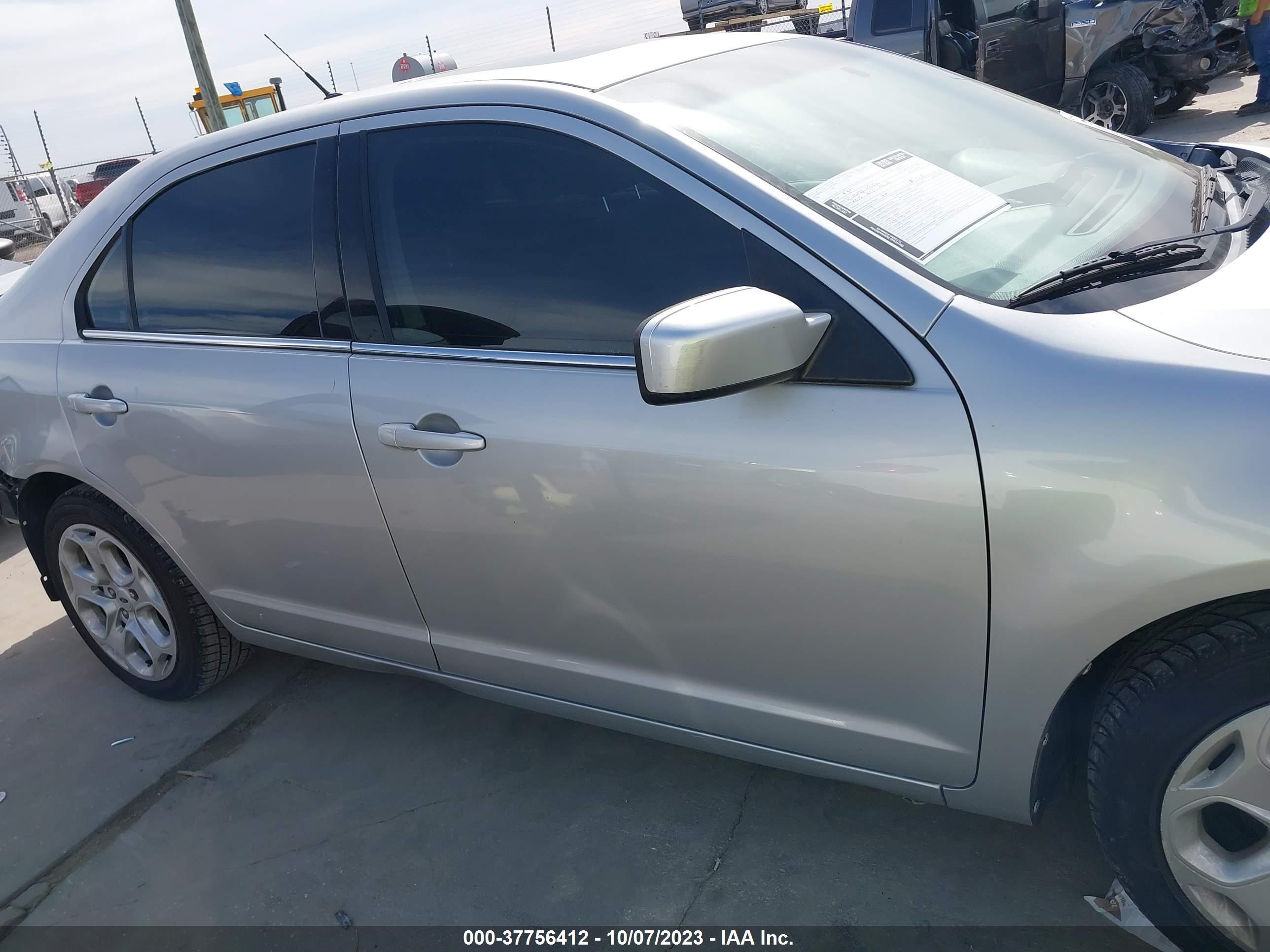 Photo 13 VIN: 3FAHP0HA0AR247053 - FORD FUSION 