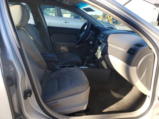 Photo 4 VIN: 3FAHP0HA0BR170590 - FORD FUSION SE 