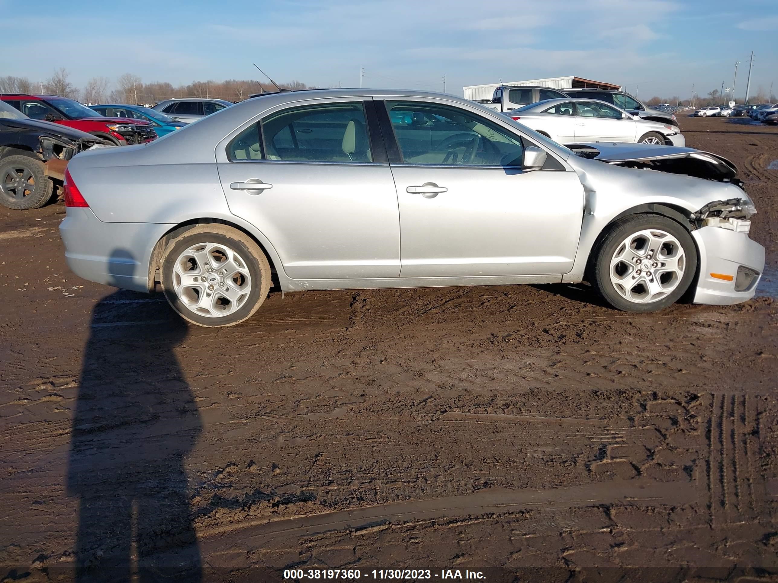 Photo 12 VIN: 3FAHP0HA0BR207282 - FORD FUSION 