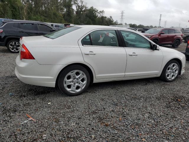 Photo 2 VIN: 3FAHP0HA0BR302702 - FORD FUSION SE 