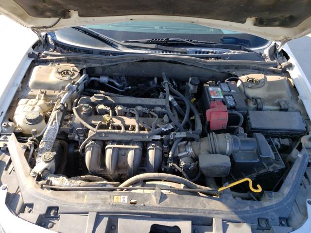 Photo 6 VIN: 3FAHP0HA0BR329611 - FORD FUSION SE 