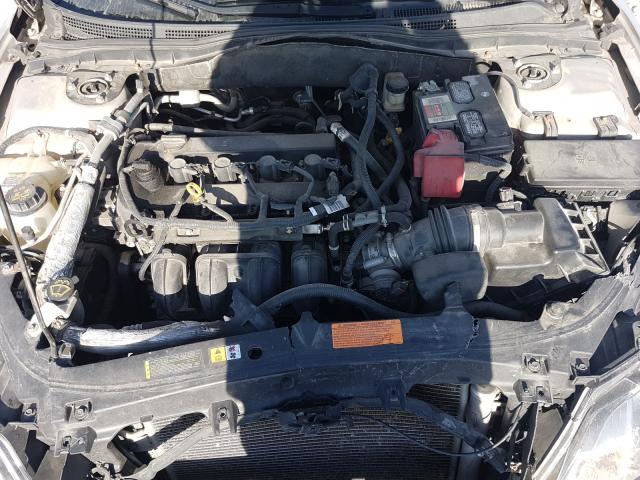 Photo 6 VIN: 3FAHP0HA1AR401978 - FORD FUSION SE 