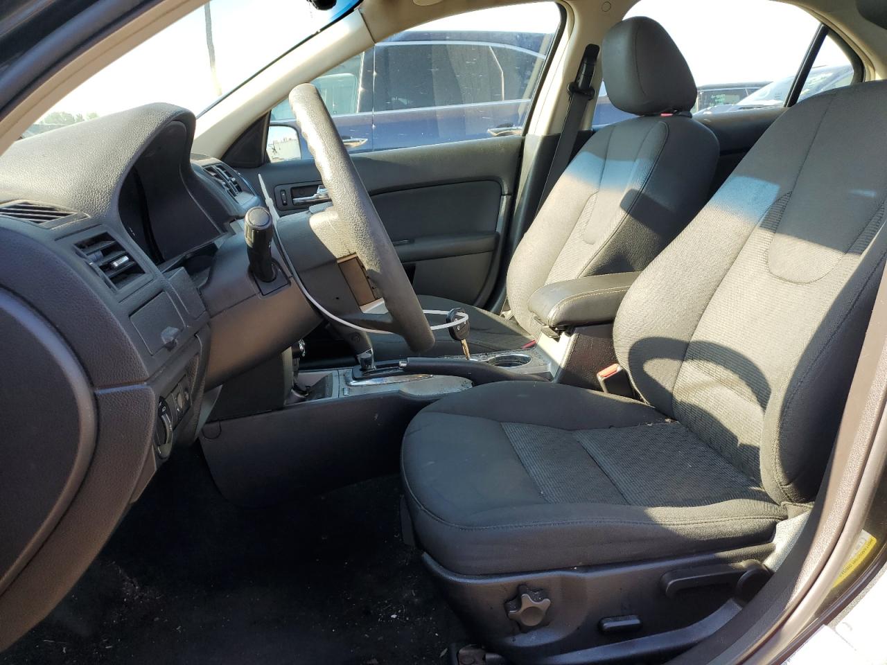 Photo 6 VIN: 3FAHP0HA2AR202275 - FORD FUSION 