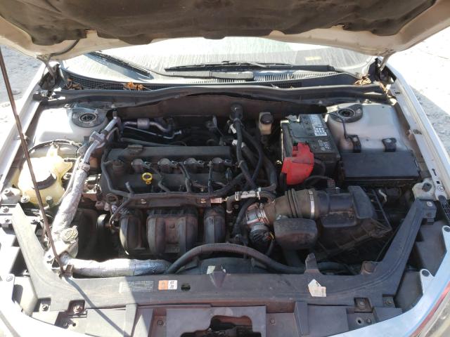 Photo 6 VIN: 3FAHP0HA2AR256207 - FORD FUSION SE 