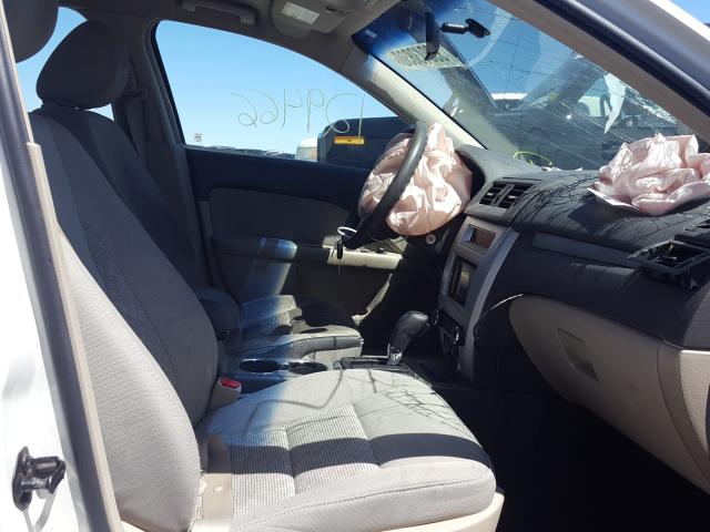 Photo 4 VIN: 3FAHP0HA2BR114781 - FORD FUSION SE 