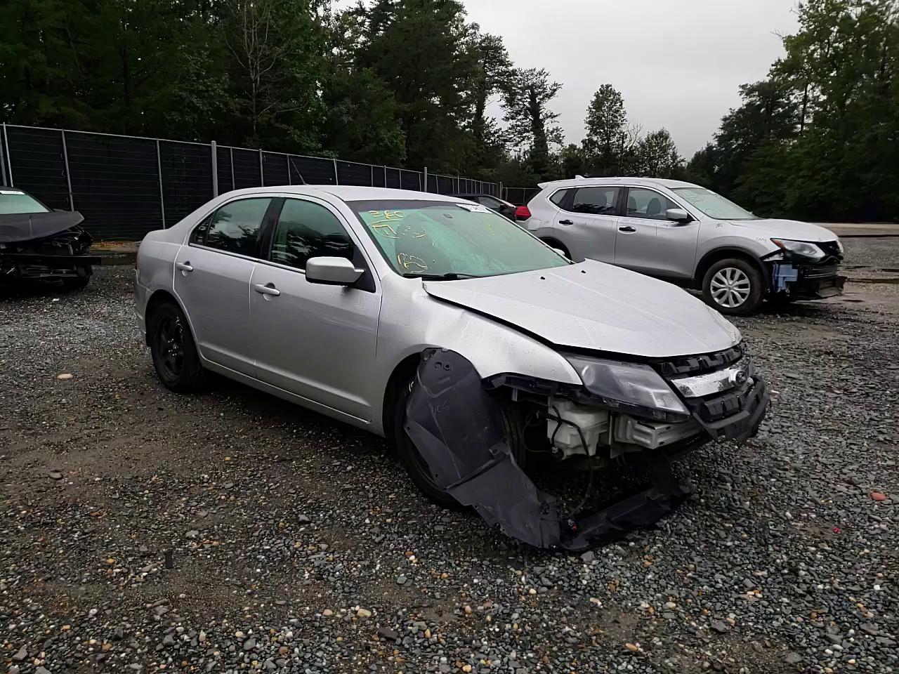 Photo 10 VIN: 3FAHP0HA2BR182448 - FORD FUSION SE 