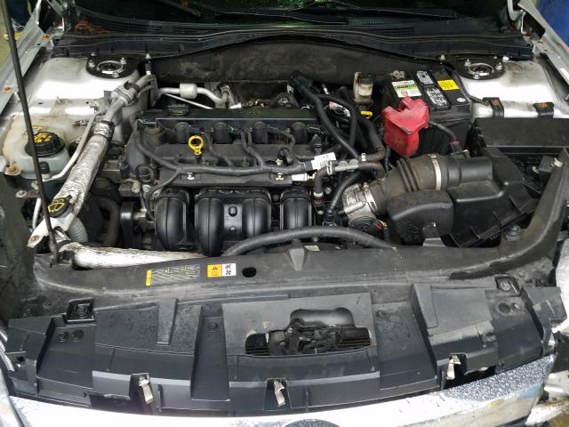 Photo 6 VIN: 3FAHP0HA2BR182448 - FORD FUSION SE 