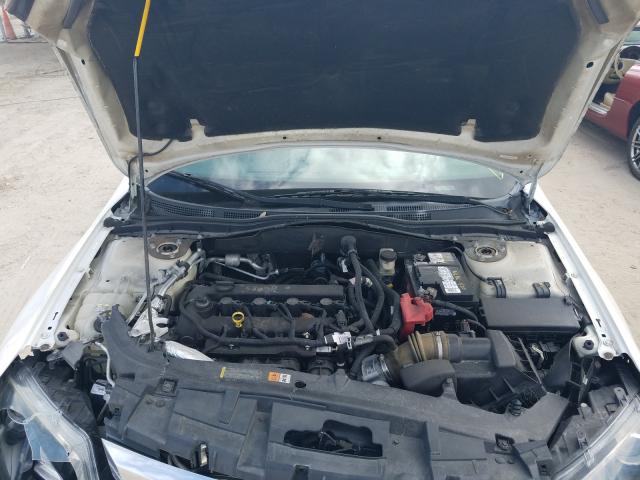 Photo 6 VIN: 3FAHP0HA2BR182918 - FORD FUSION SE 