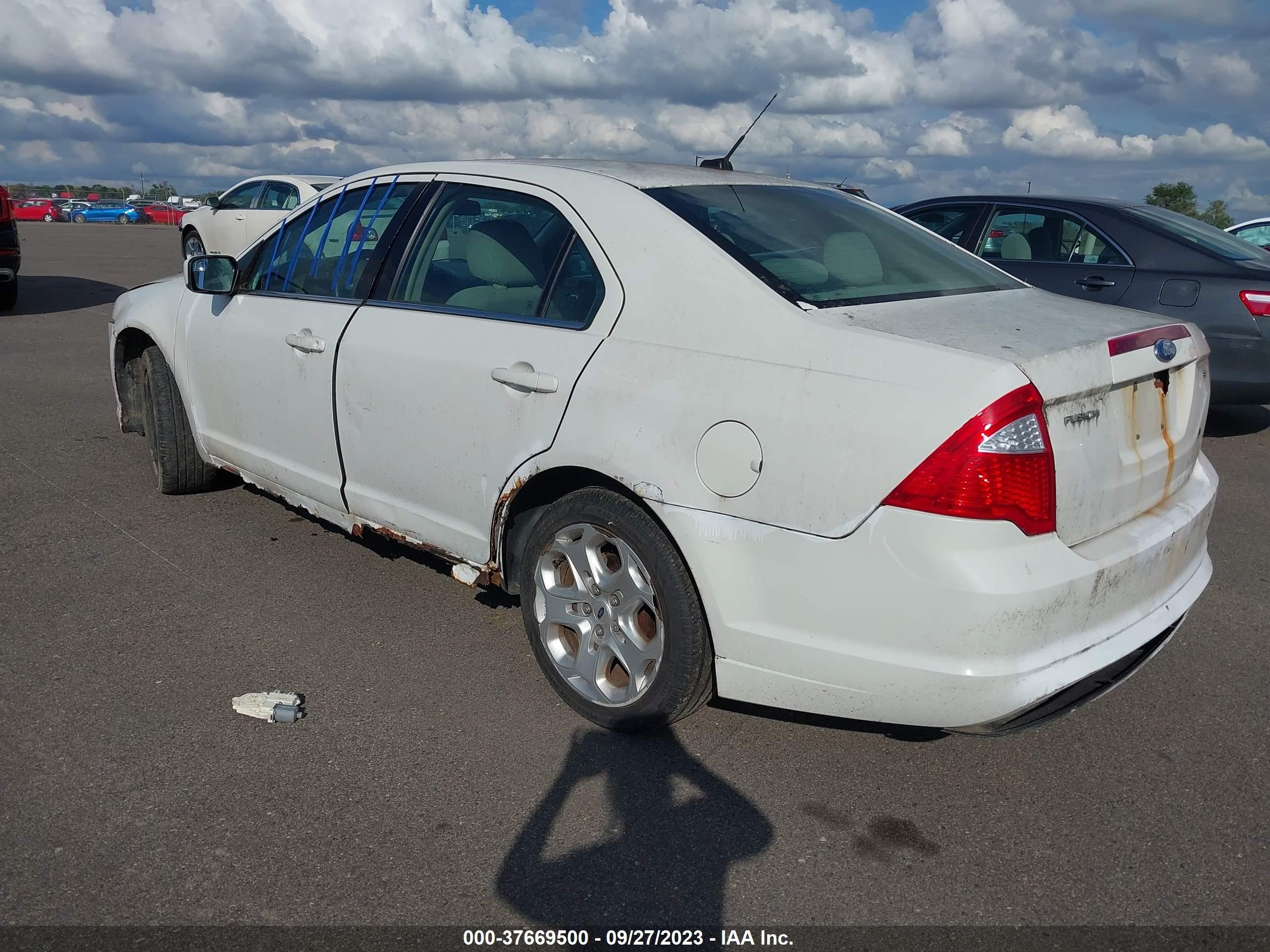 Photo 2 VIN: 3FAHP0HA2BR234760 - FORD FUSION 