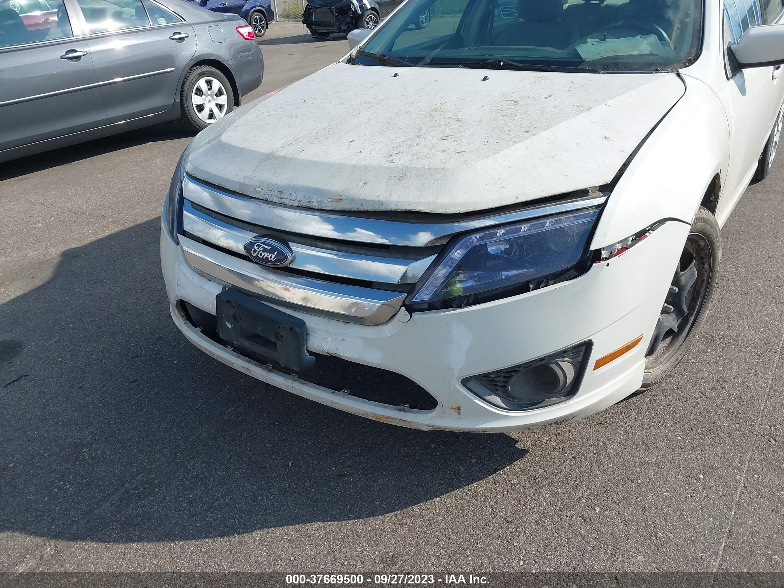 Photo 5 VIN: 3FAHP0HA2BR234760 - FORD FUSION 