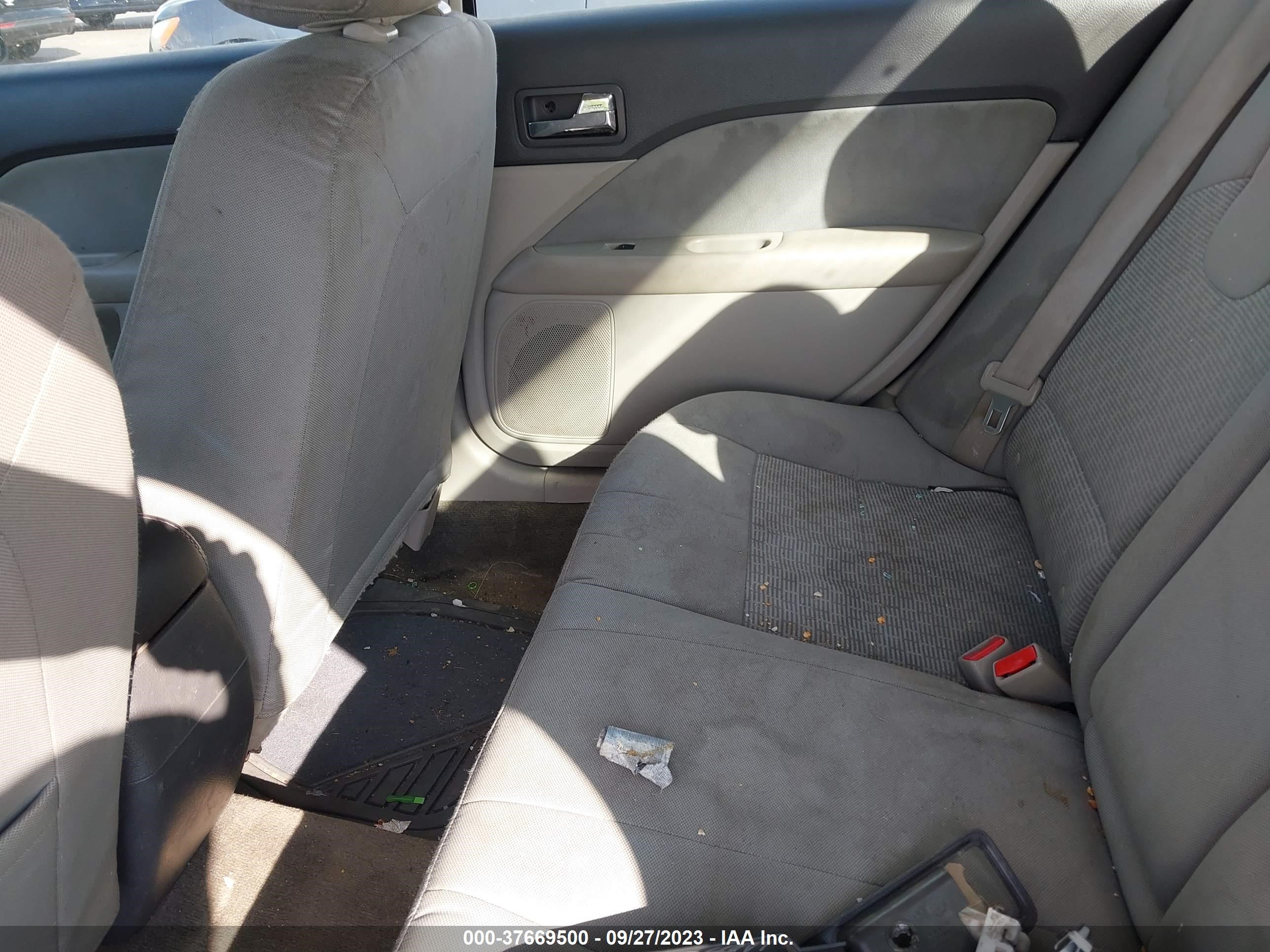 Photo 7 VIN: 3FAHP0HA2BR234760 - FORD FUSION 