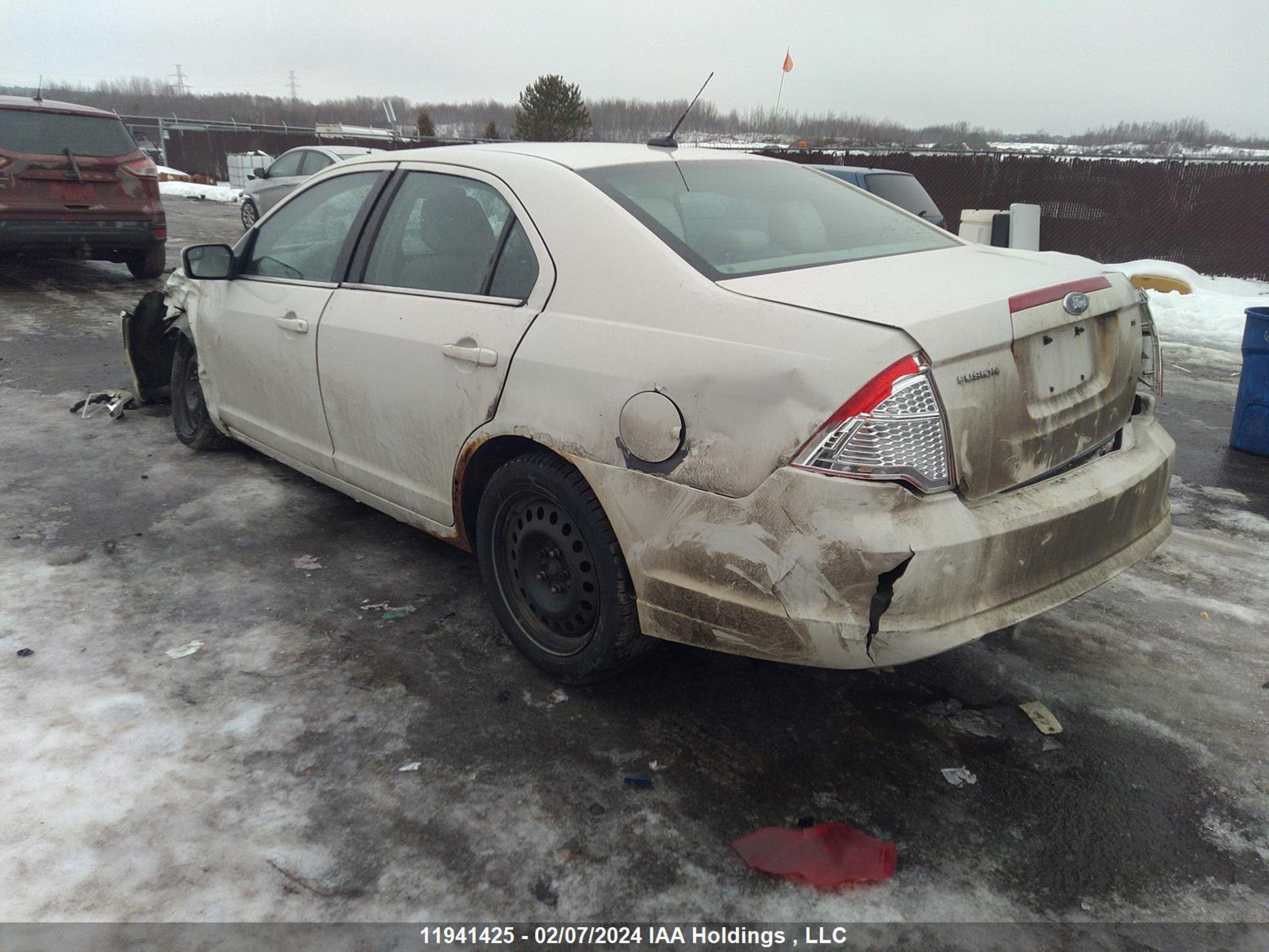 Photo 2 VIN: 3FAHP0HA2BR270836 - FORD FUSION 