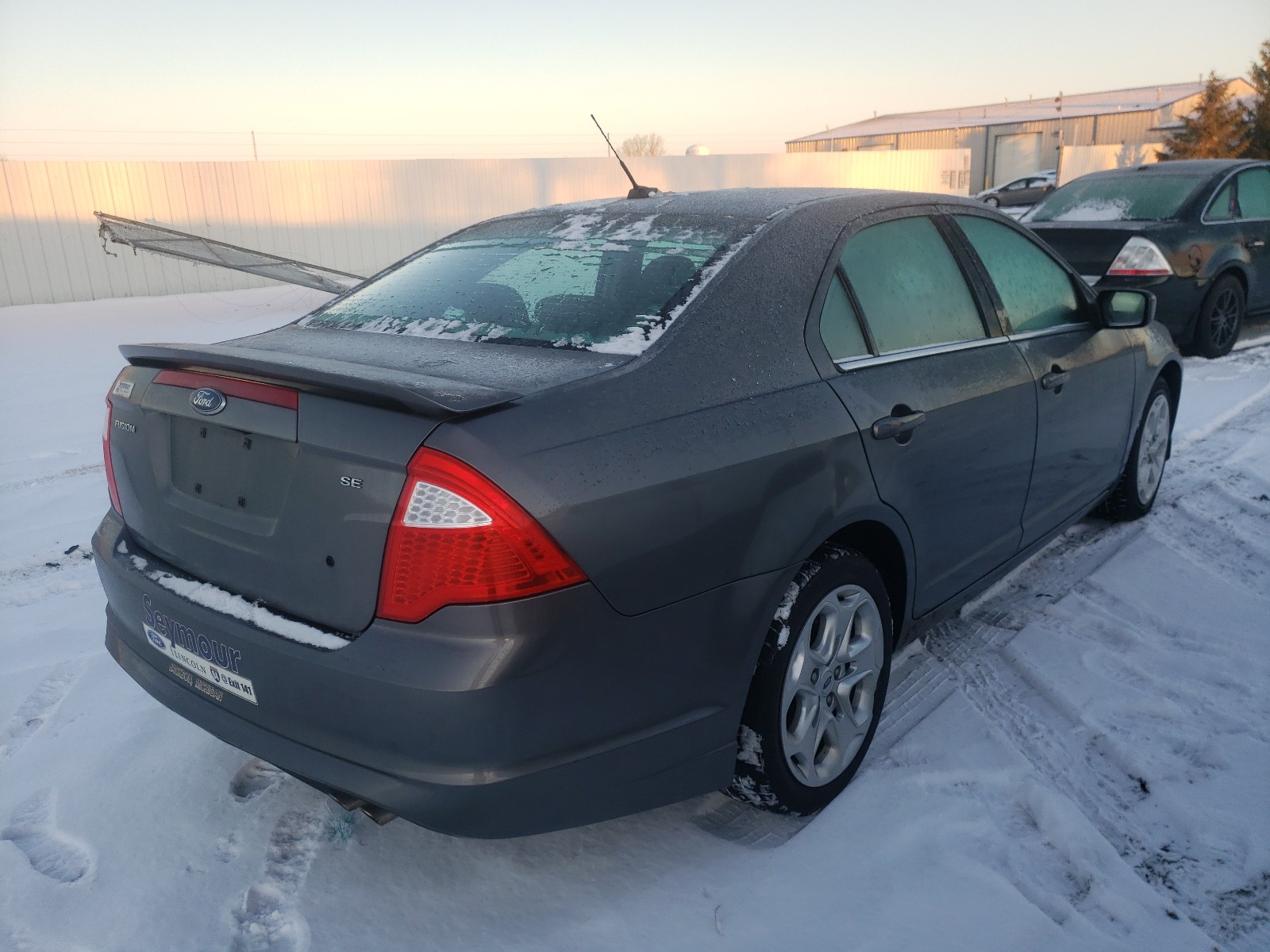 Photo 3 VIN: 3FAHP0HA3AR181081 - FORD FUSION SE 