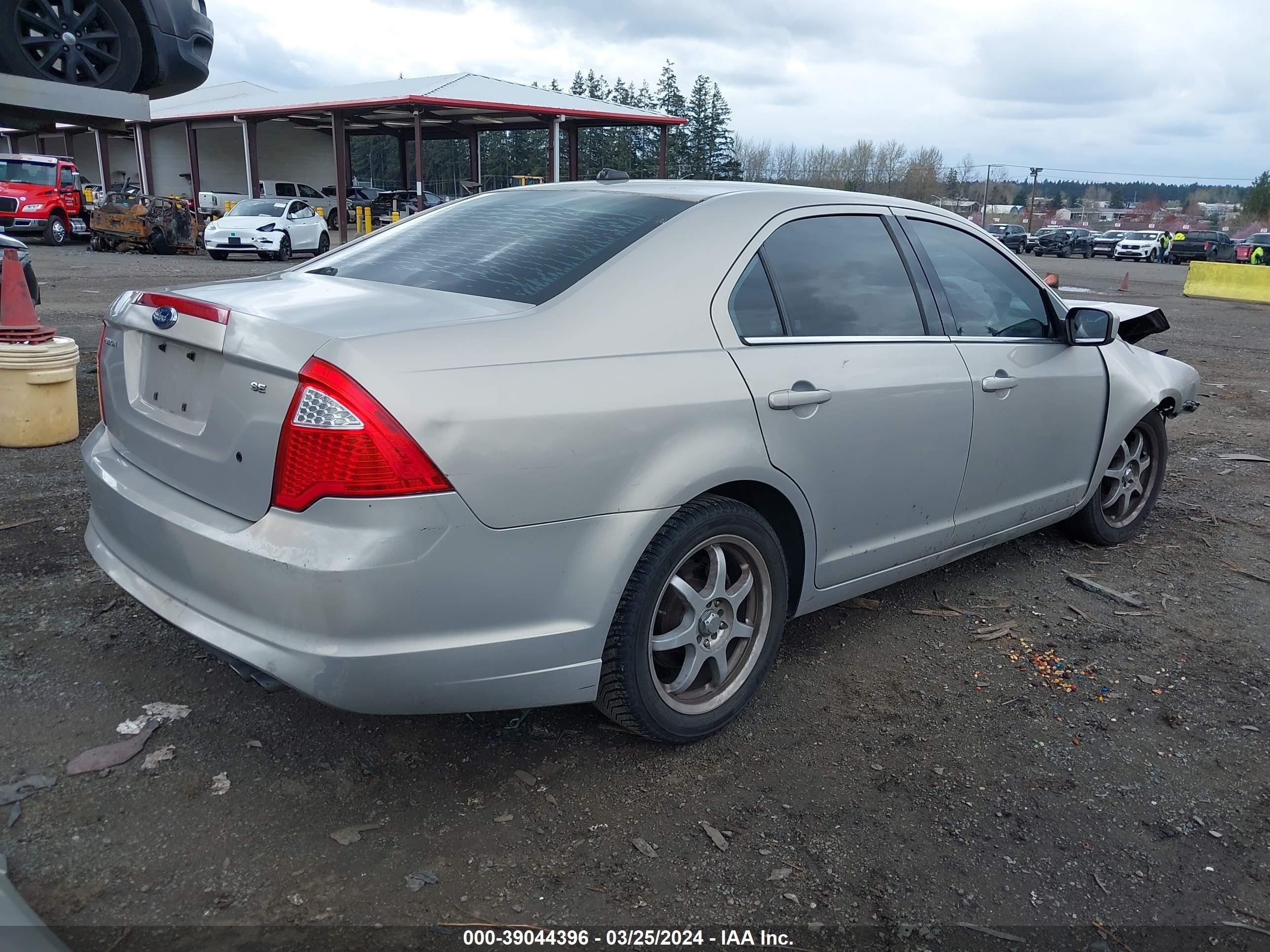 Photo 3 VIN: 3FAHP0HA3AR231171 - FORD FUSION 