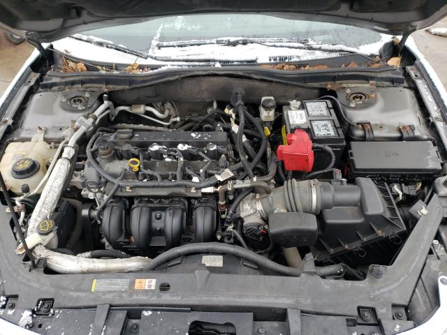 Photo 6 VIN: 3FAHP0HA3BR220592 - FORD FUSION SE 