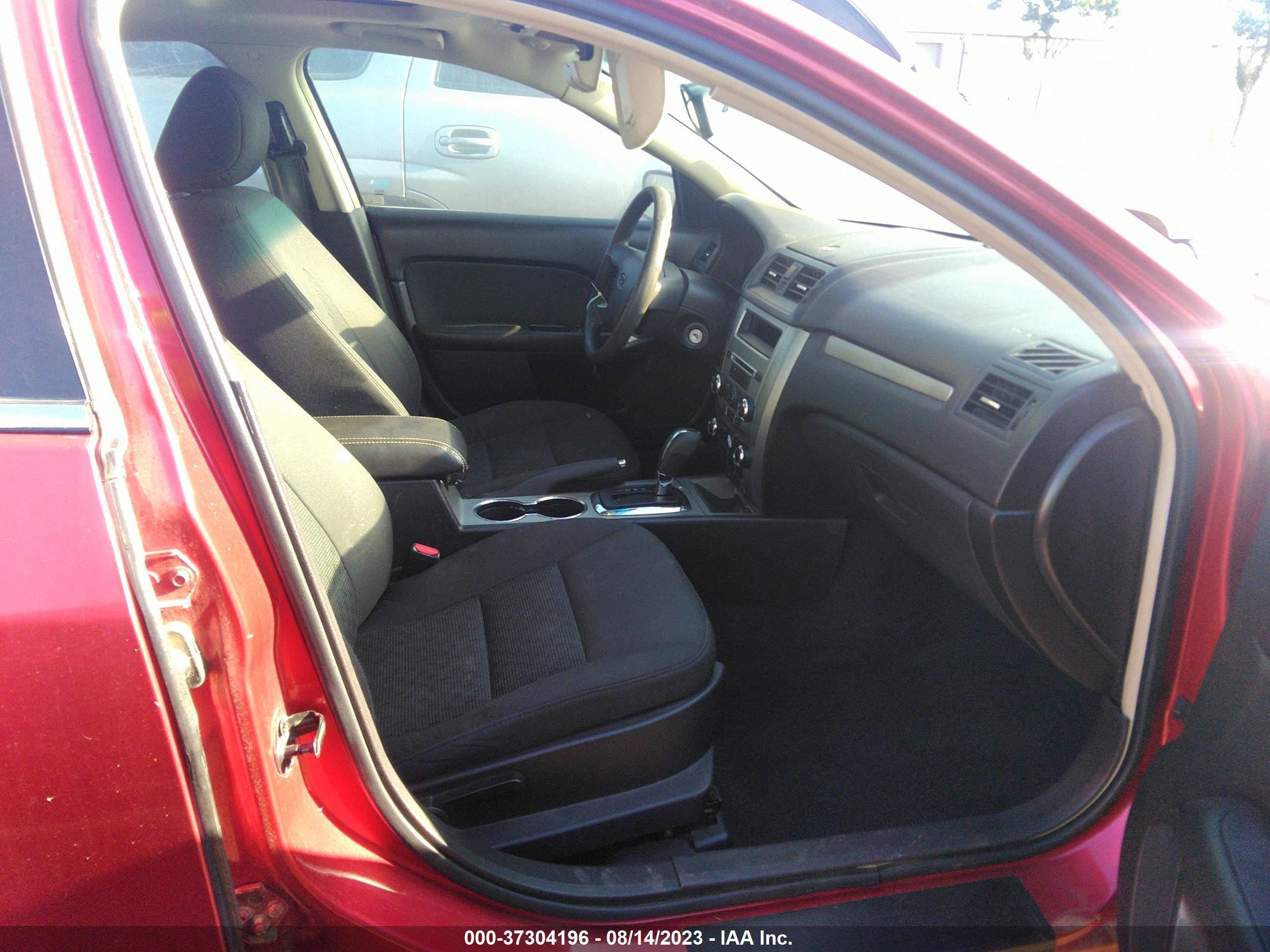 Photo 4 VIN: 3FAHP0HA3BR267430 - FORD FUSION 