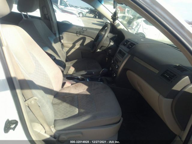 Photo 4 VIN: 3FAHP0HA3BR274720 - FORD FUSION 