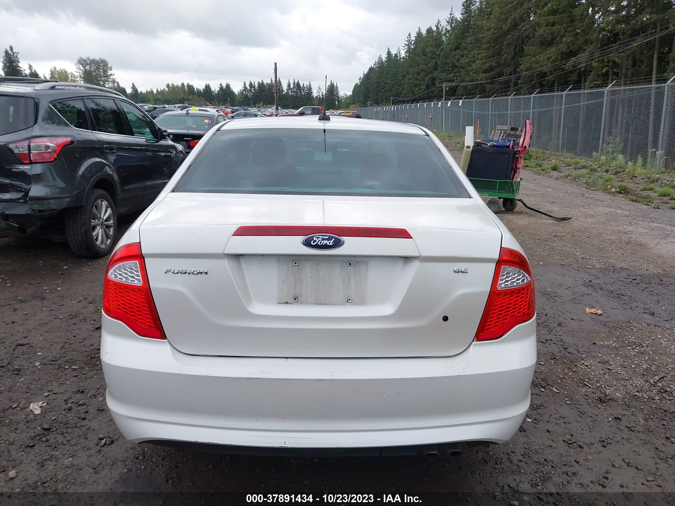 Photo 16 VIN: 3FAHP0HA4AR145531 - FORD FUSION 