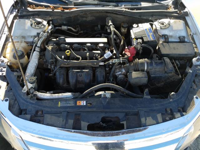 Photo 6 VIN: 3FAHP0HA4BR134644 - FORD FUSION SE 