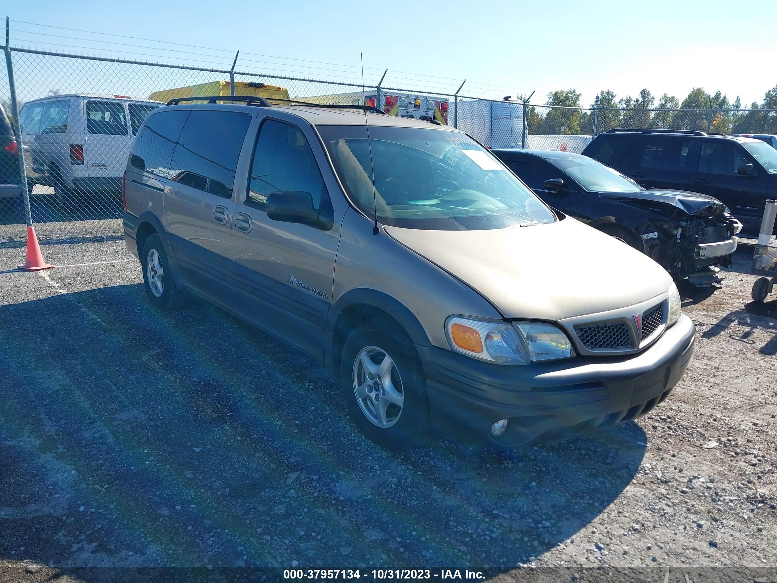 Photo 0 VIN: 3FAHP0HA4CR296551 - PONTIAC MONTANA 