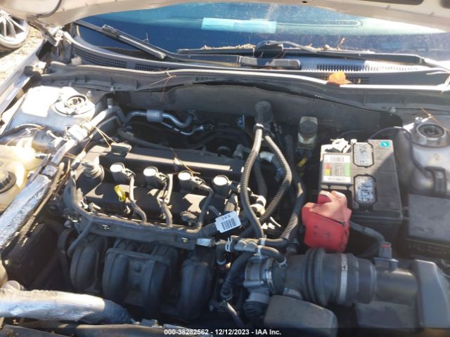 Photo 9 VIN: 3FAHP0HA5AR430934 - FORD FUSION 