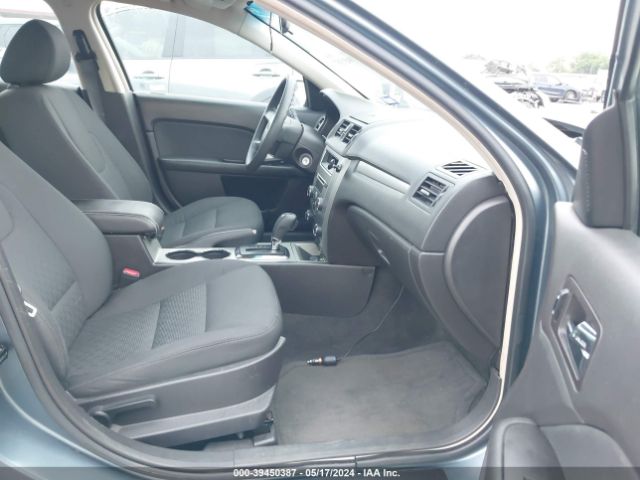 Photo 4 VIN: 3FAHP0HA5BR134698 - FORD FUSION 