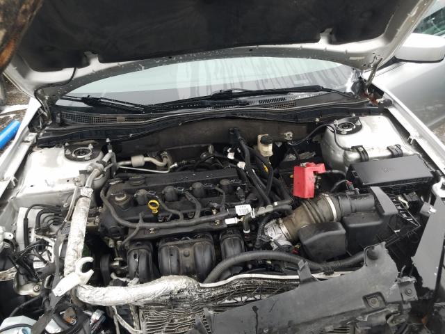 Photo 6 VIN: 3FAHP0HA5BR180077 - FORD FUSION SE 