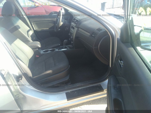 Photo 4 VIN: 3FAHP0HA5BR208220 - FORD FUSION 