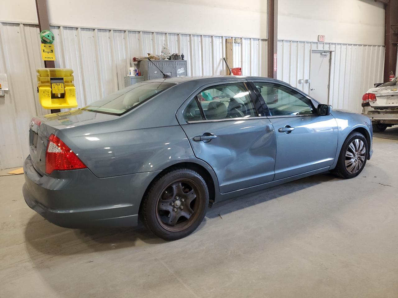 Photo 2 VIN: 3FAHP0HA5BR315784 - FORD FUSION 