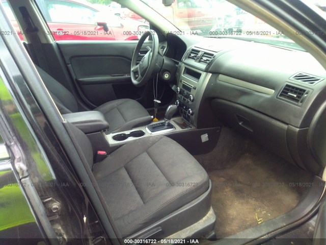 Photo 4 VIN: 3FAHP0HA6BR102858 - FORD FUSION 