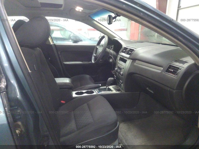 Photo 4 VIN: 3FAHP0HA6BR121734 - FORD FUSION 