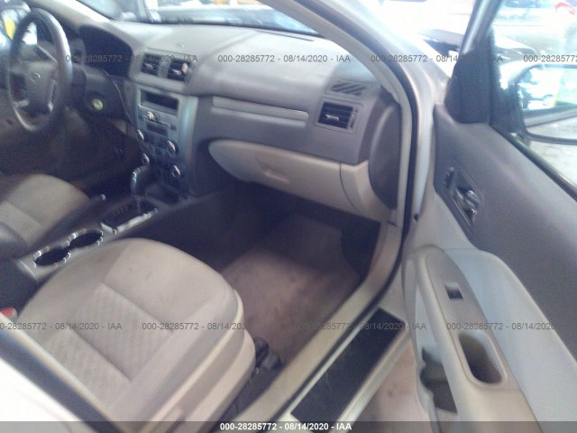 Photo 4 VIN: 3FAHP0HA7AR131722 - FORD FUSION 