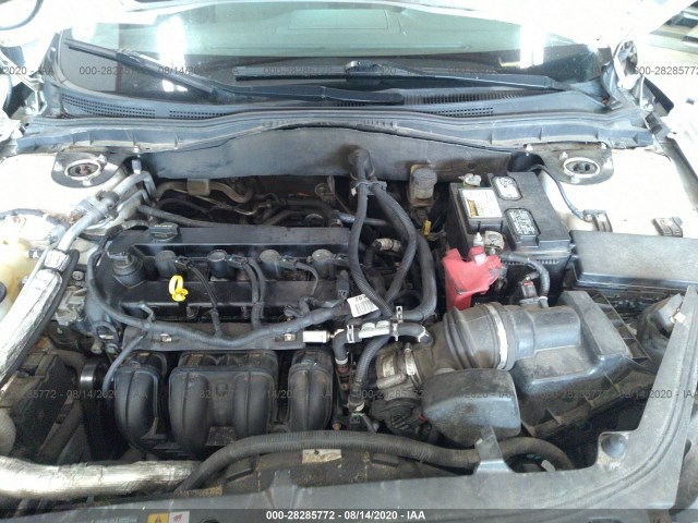 Photo 9 VIN: 3FAHP0HA7AR131722 - FORD FUSION 